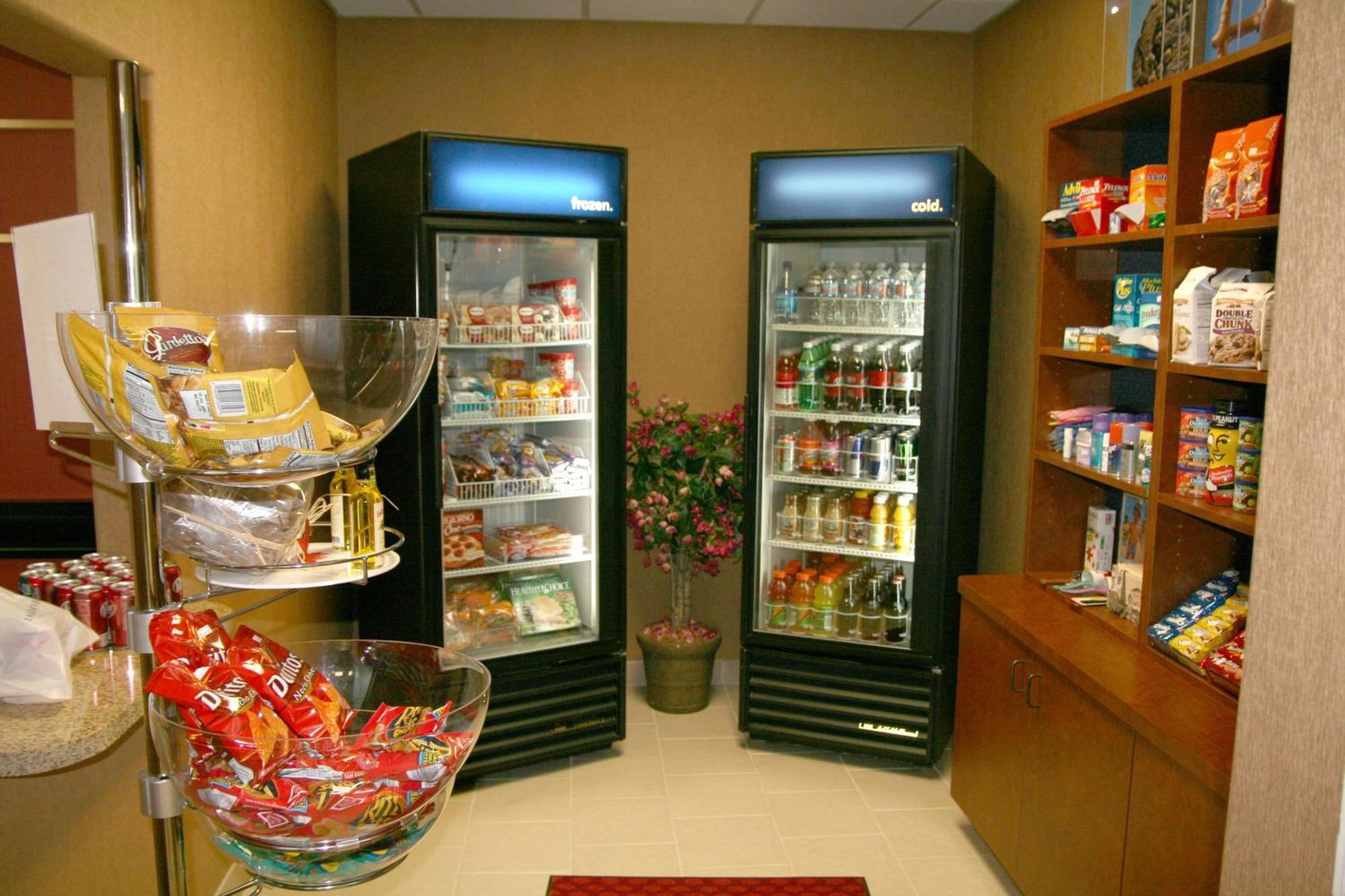 Hampton Inn & Suites Red Bluff Eksteriør bilde