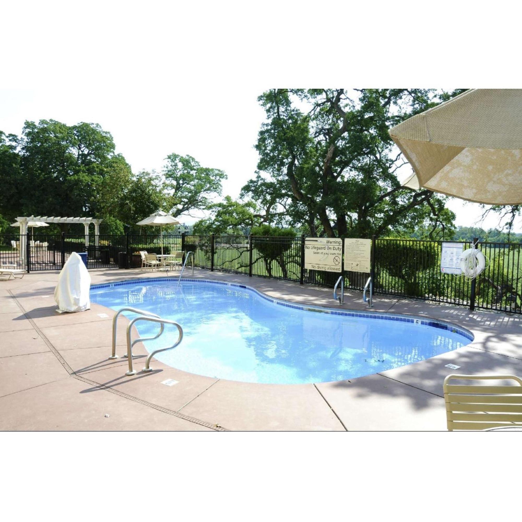 Hampton Inn & Suites Red Bluff Eksteriør bilde