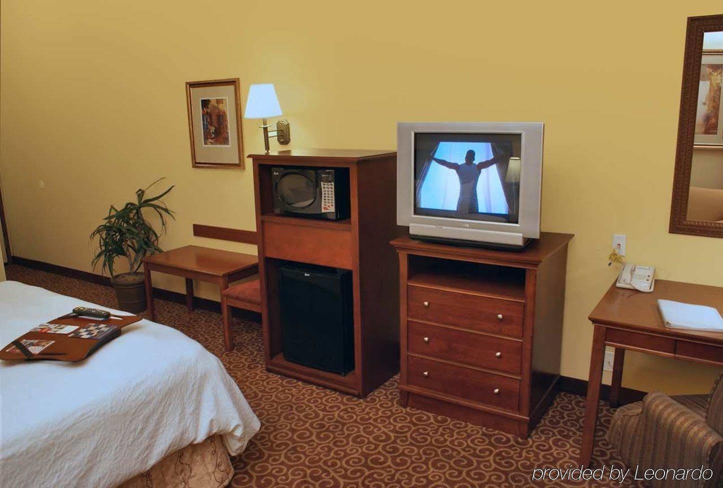 Hampton Inn & Suites Red Bluff Rom bilde
